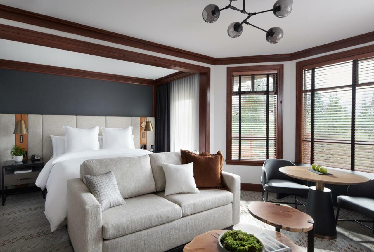 Superior King Room,993149590:JPEG