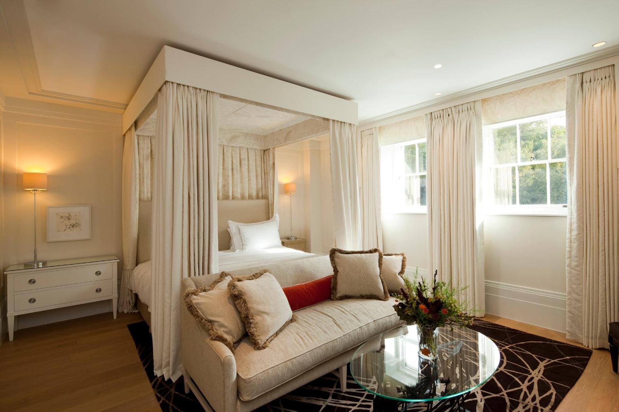Deluxe King Room - Main Building