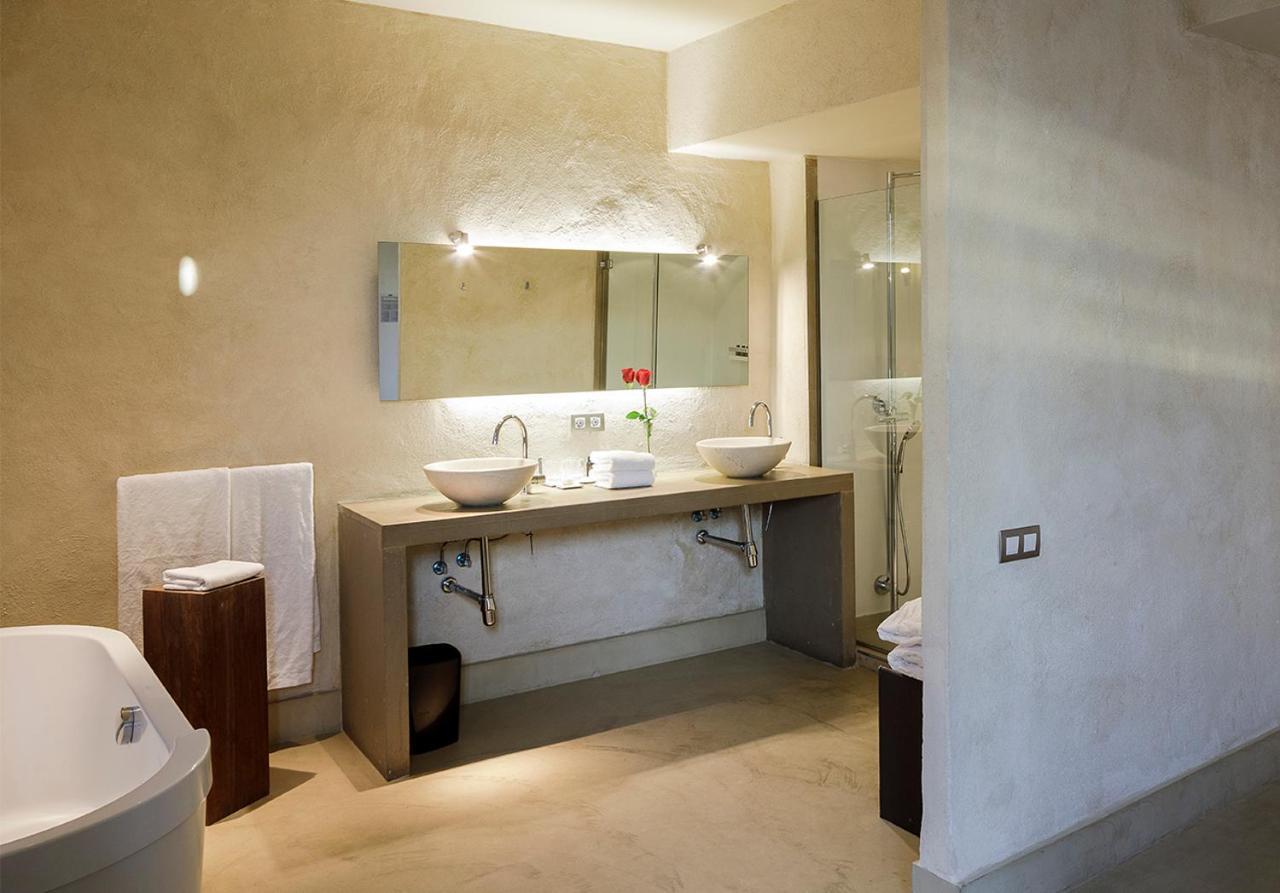 Deluxe Double Room with Views,925803664:JPEG