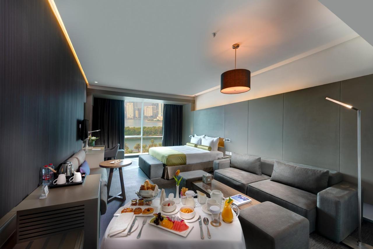 Premium King Room Lagoon View,927451732:JPEG