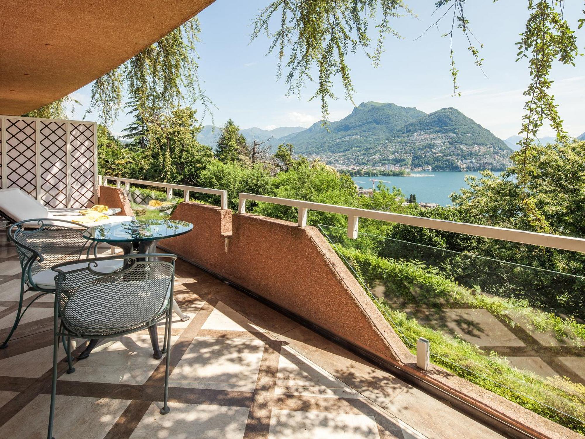 Signature Lake Suite with Balcony and Private Spa Access