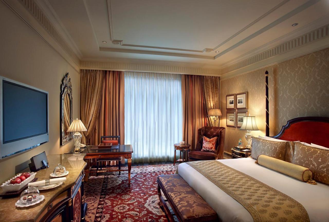 Royal Club Room Airport Transfers & Lounge Access including cocktail hours 2 hours guaranteed early check late check out,1277655574:JPEG