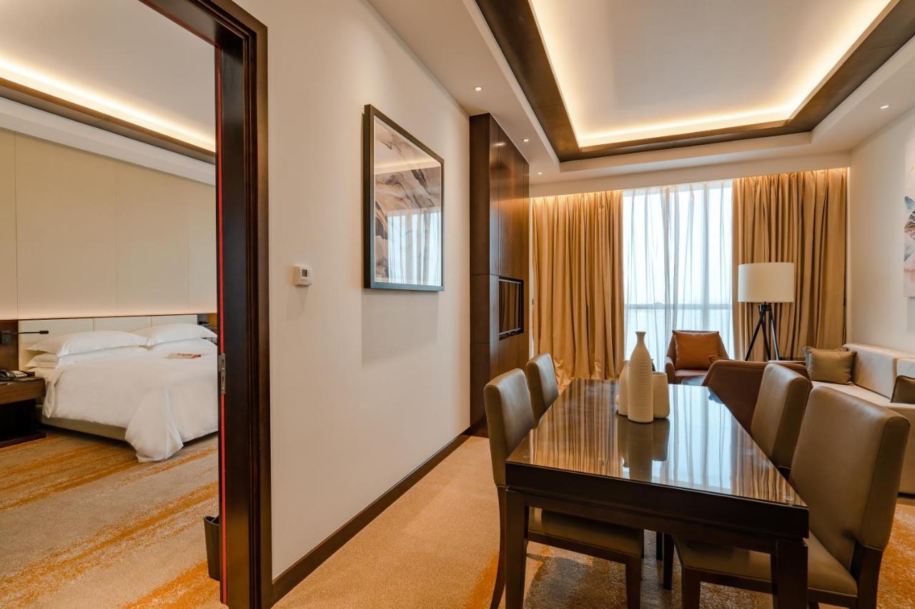 Sea View/ City View One Bedroom Apartment