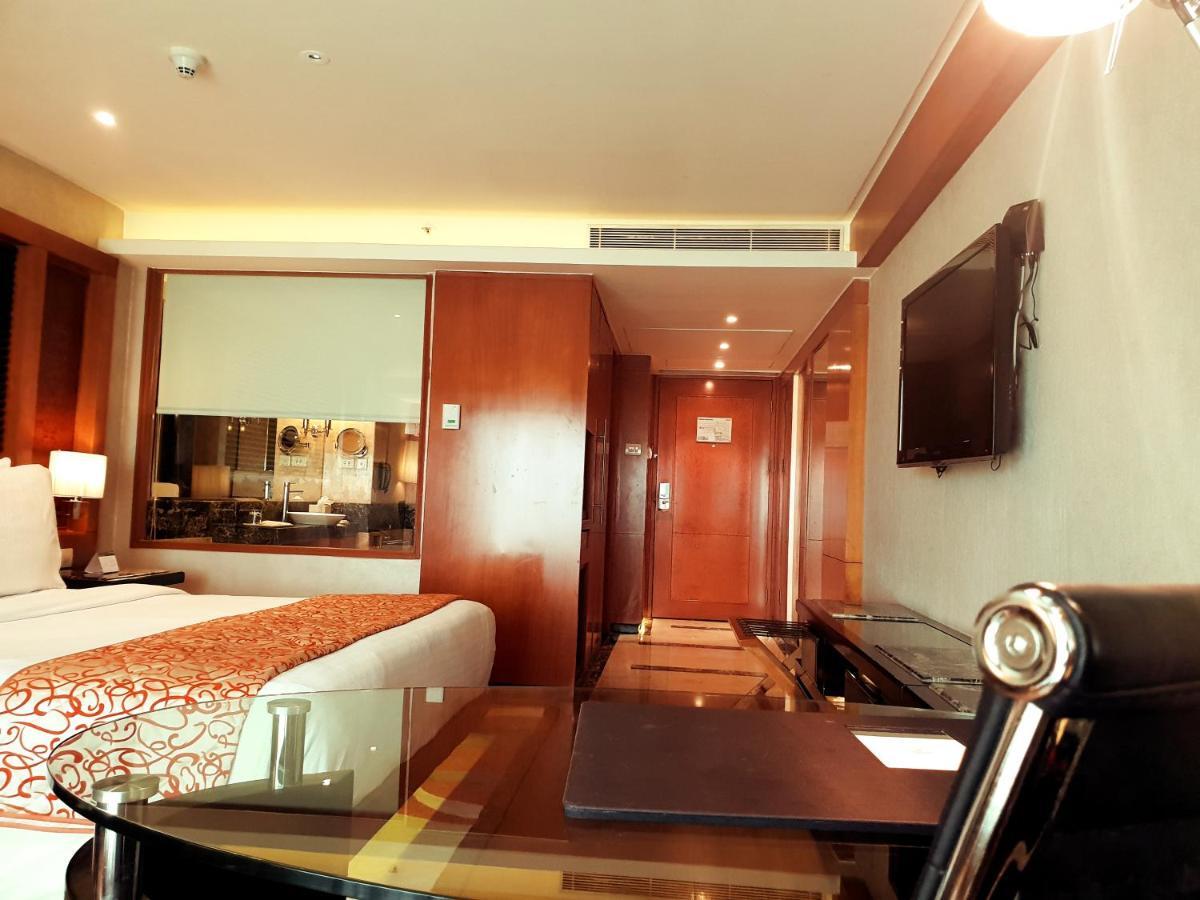Deluxe Room,702048568:JPEG
