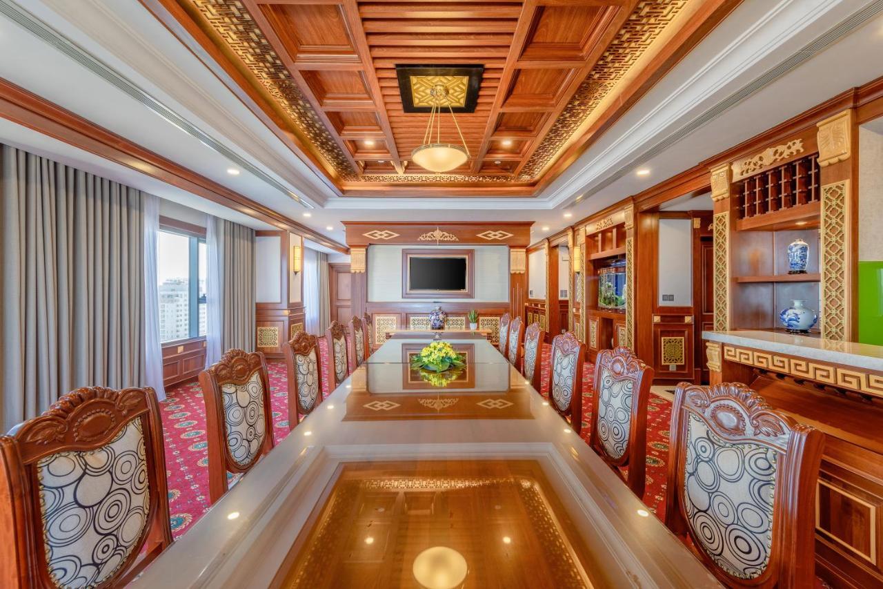 Ocean President Suite