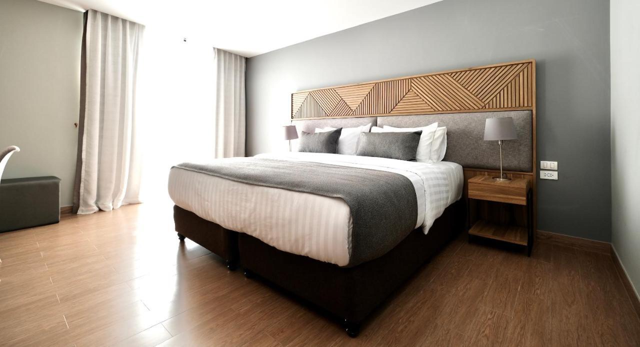 Deluxe Kamer met Uitzicht op het Zwembad