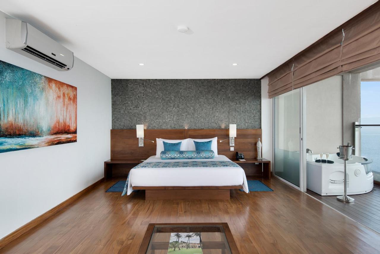 Aria Sunset suite with Airport pickup