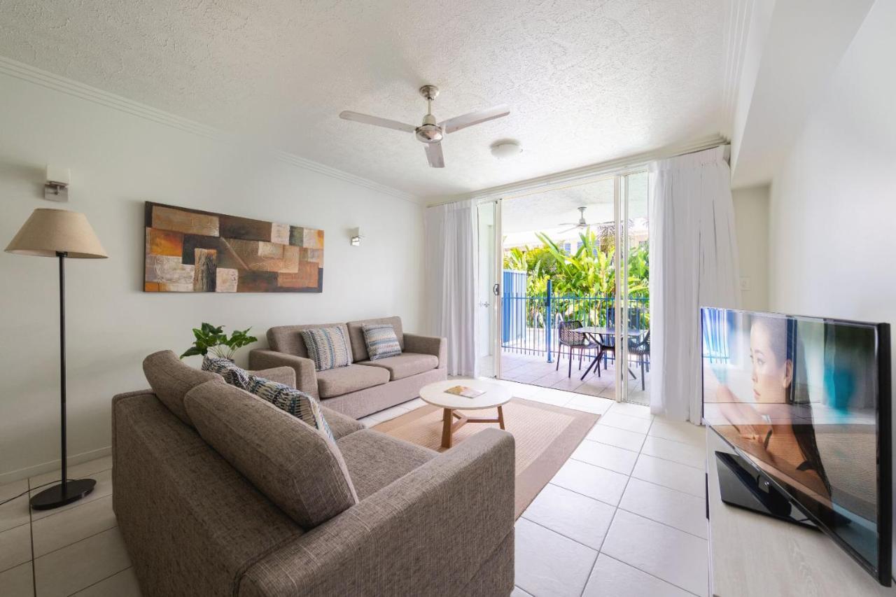 Three-Bedroom Apartment - Swimout