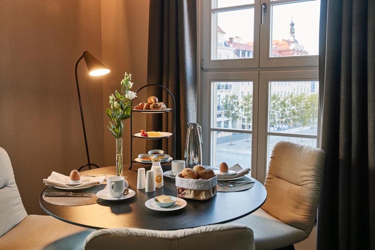 Suite - free parking