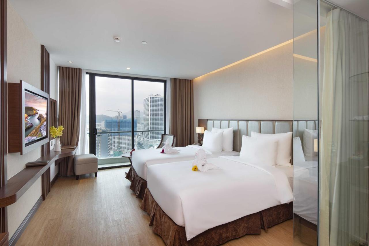 Grand Deluxe Balcony with Partial Sea View