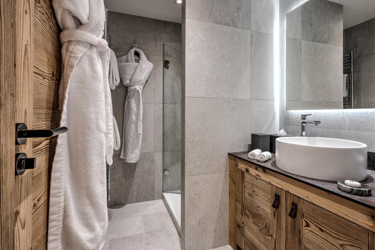 Superior Room,1529367229:JPEG