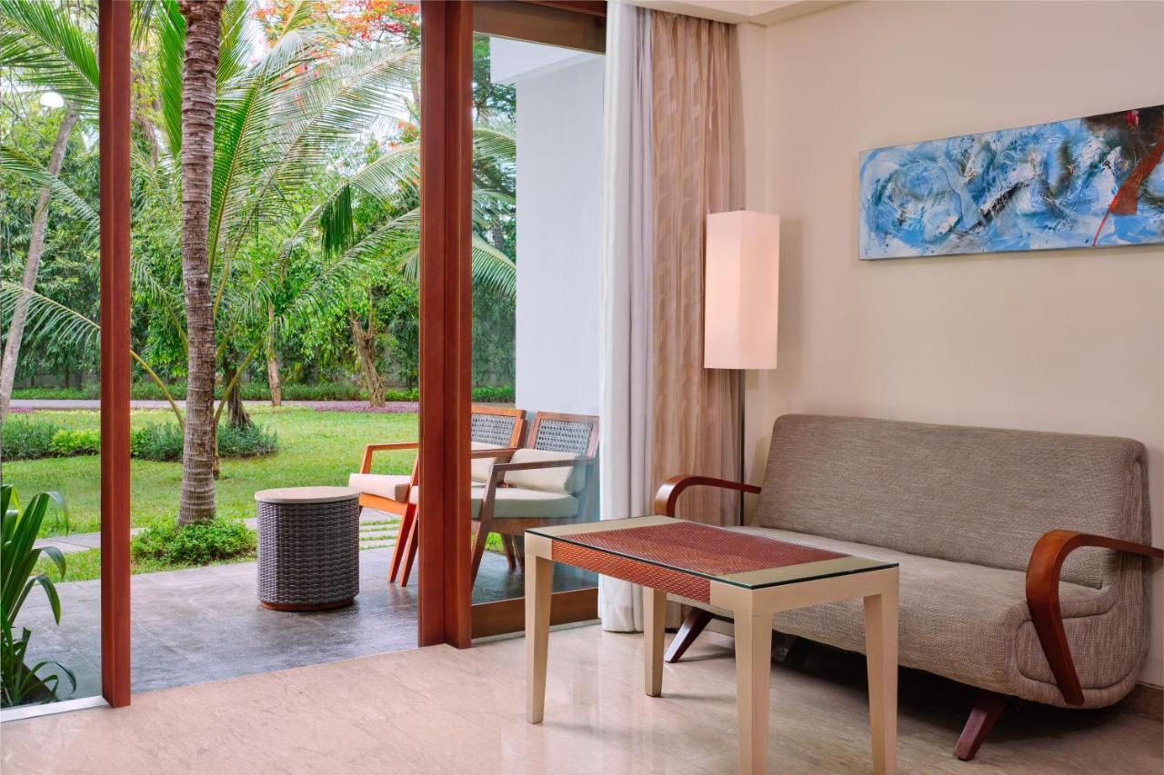 Deluxe Double Room with Balcony & Garden View