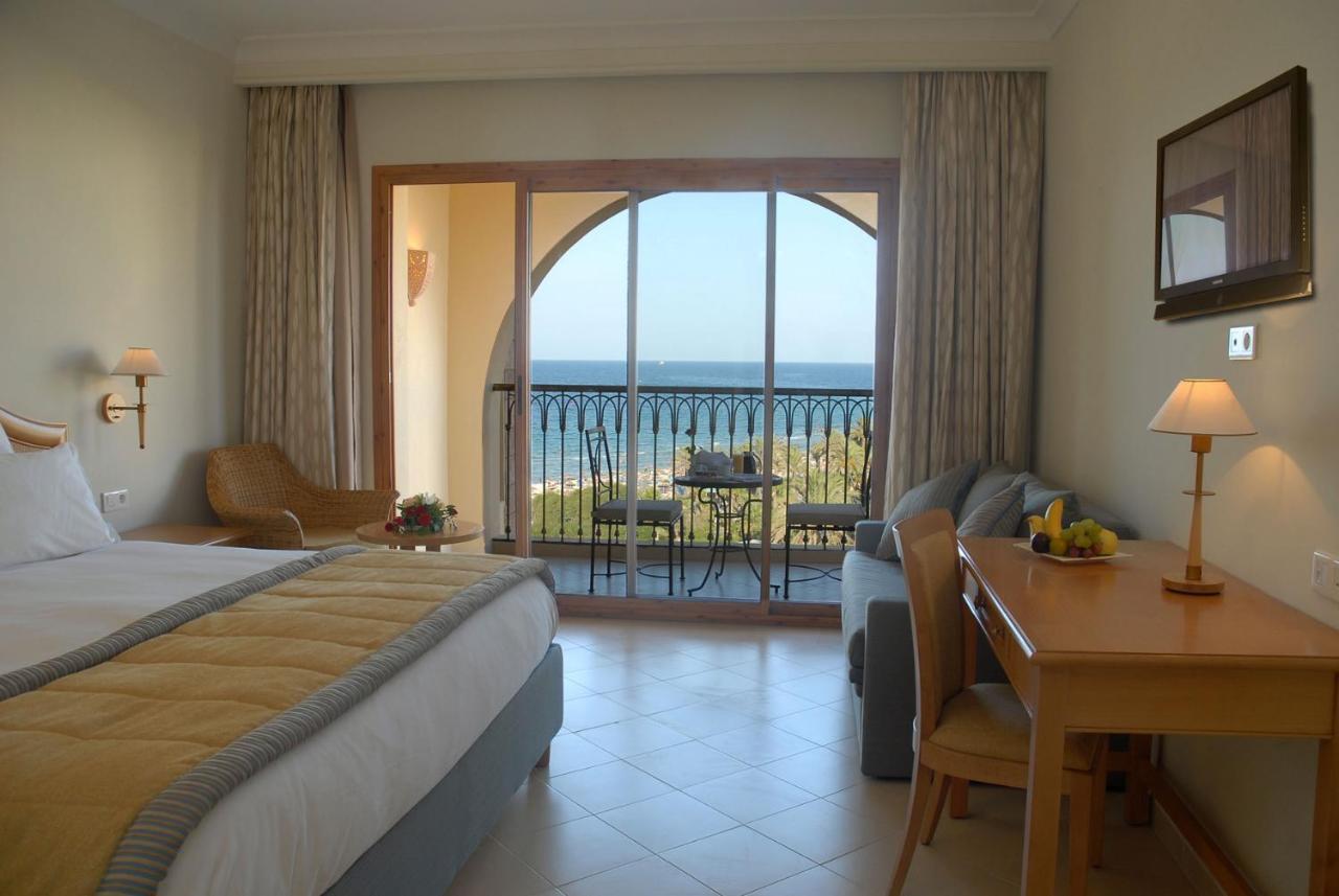 Classic Twin Room with Sea View