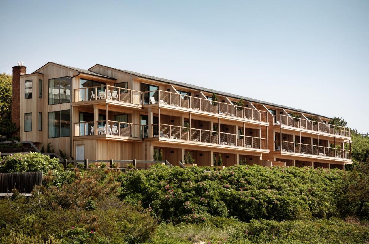 Oceanfront One Bedroom Suite