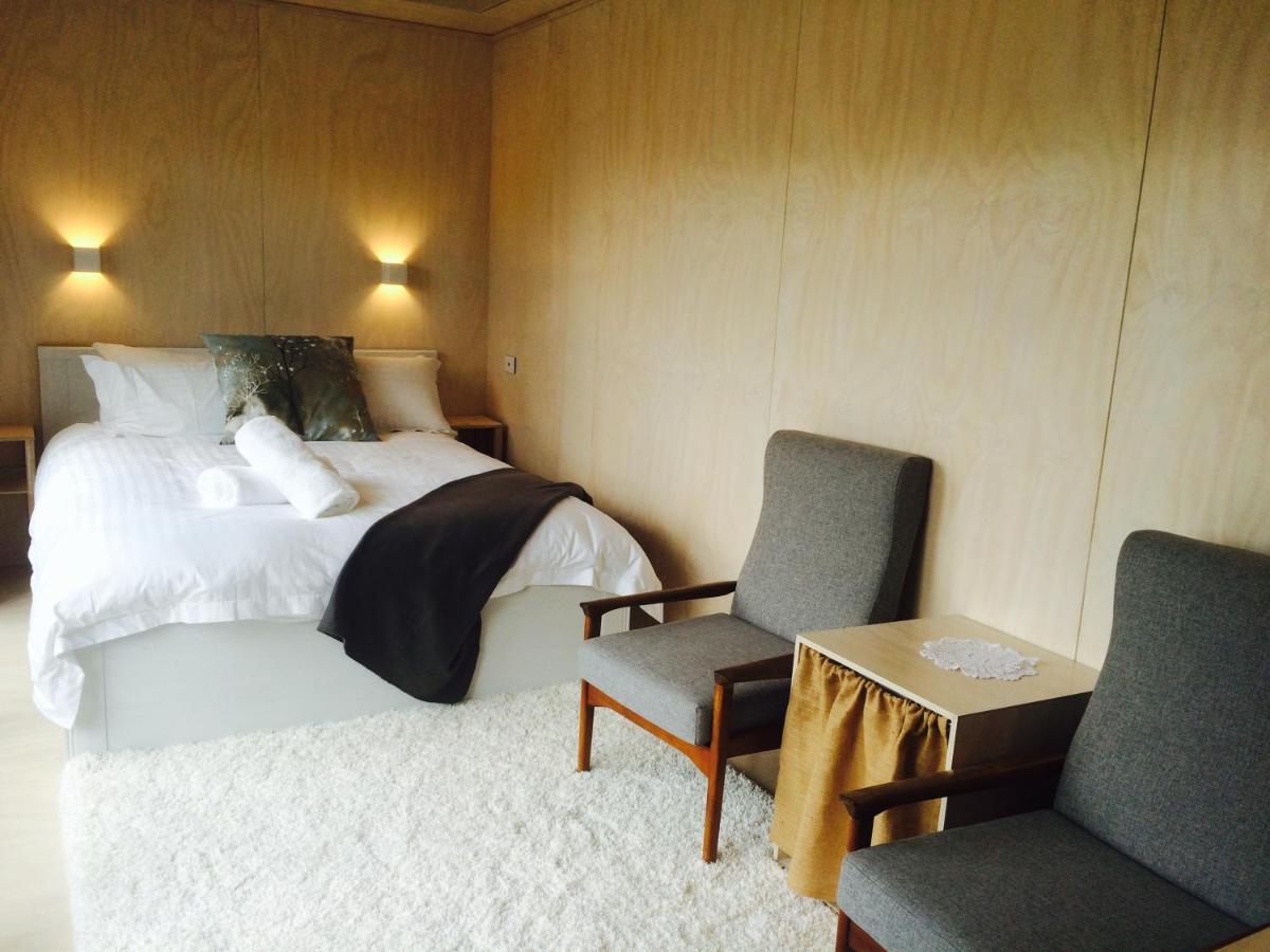 Monty's Hideaway Studio