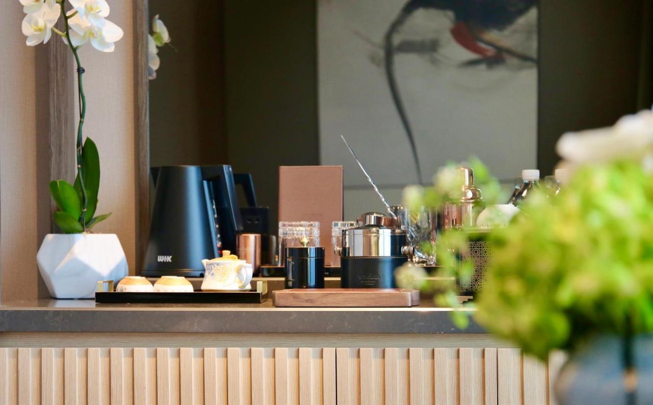 Deluxe King Room,999878535:JPEG