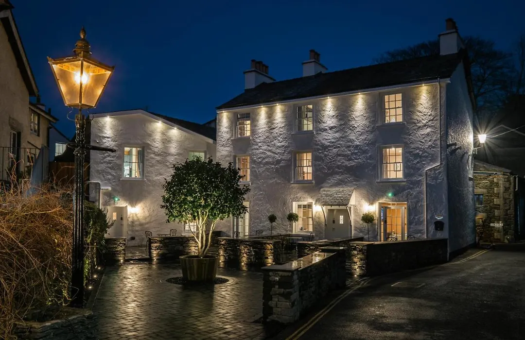 The White House - Off-Site Health Club & Spa 2 Minute Walk Away-1