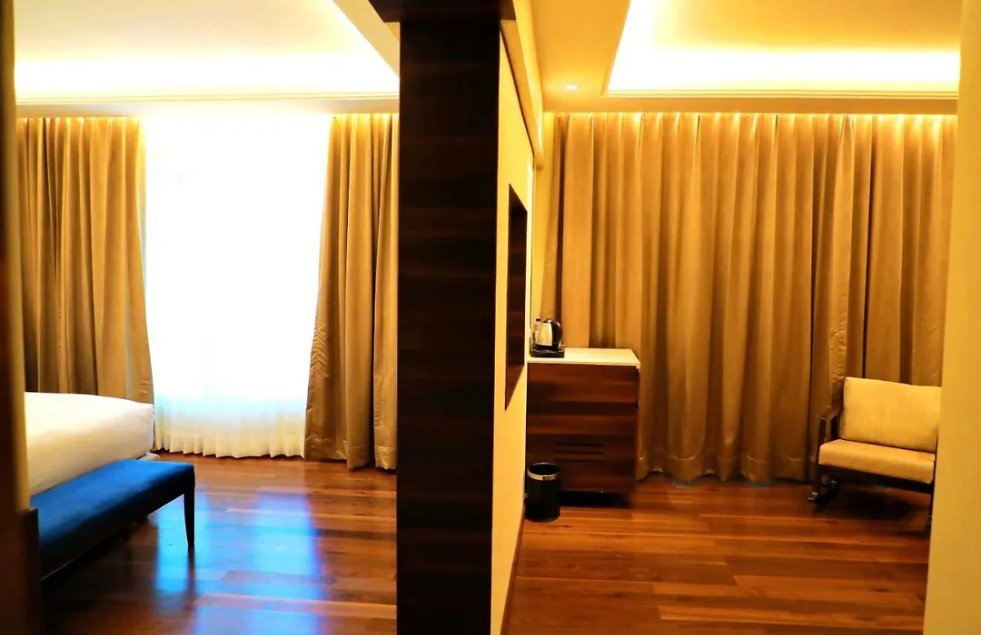 Taj Tirupati-1