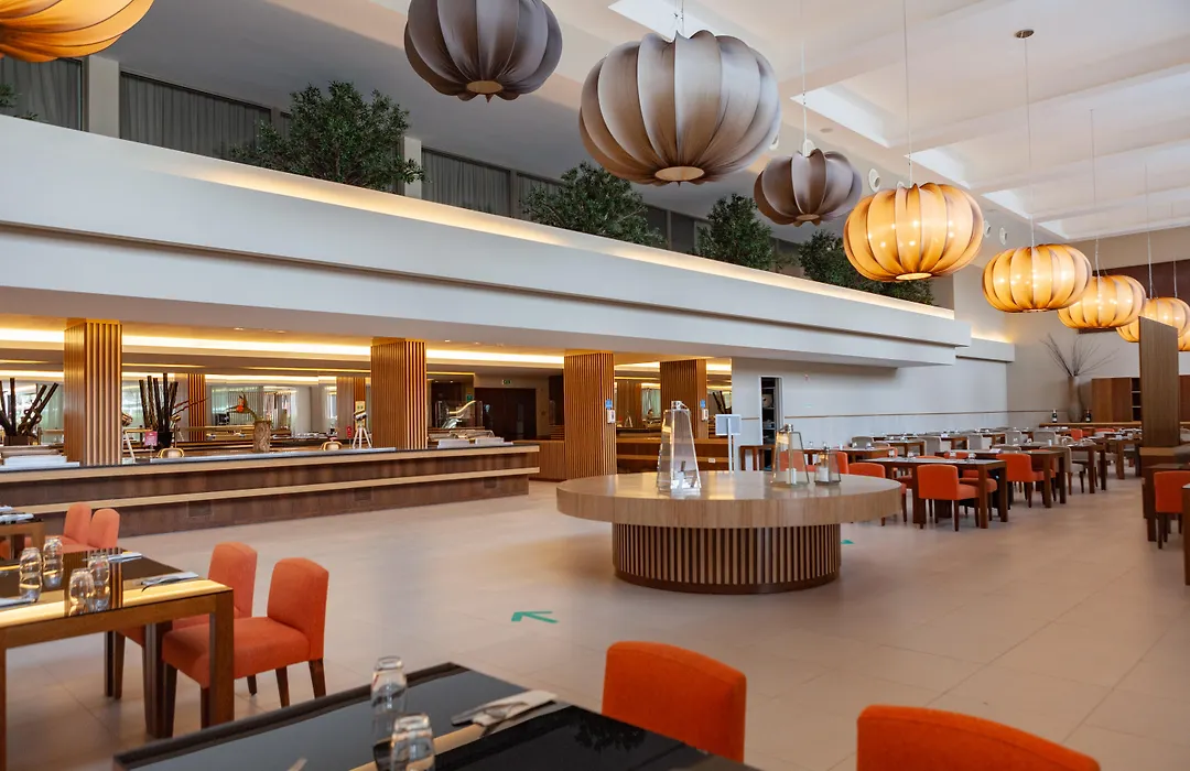 Wine & Books By The Sea, Algarve Resort-1