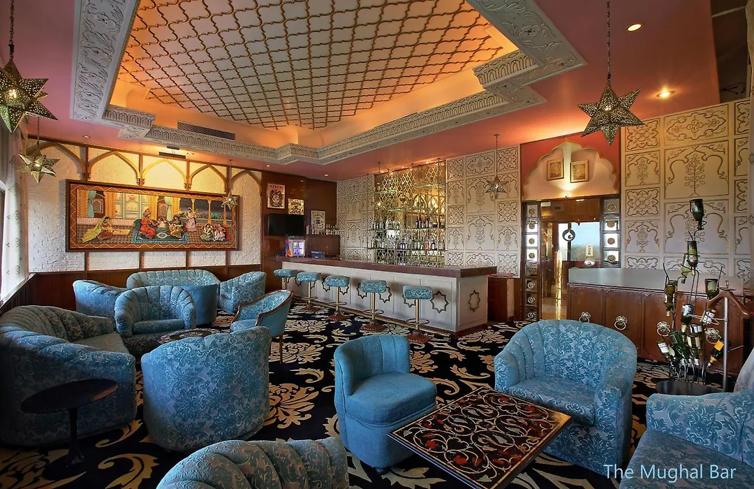 Hotel Clarks Shiraz-1