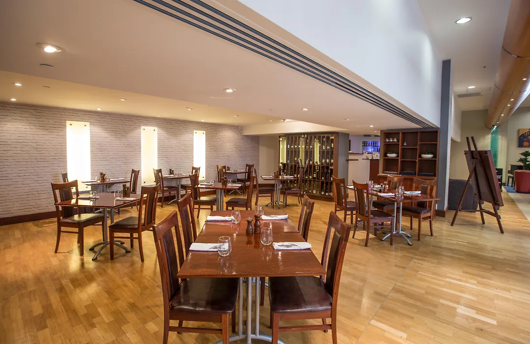James Cook Hotel Grand Chancellor-1