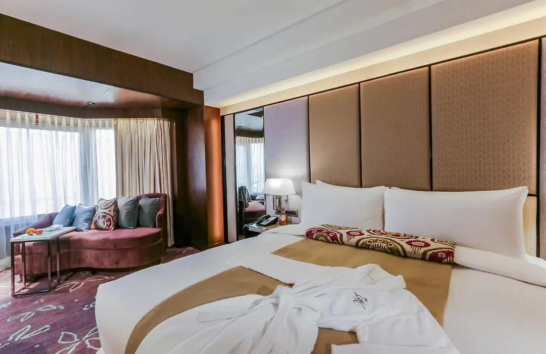 Diamond Hotel Philippines-1