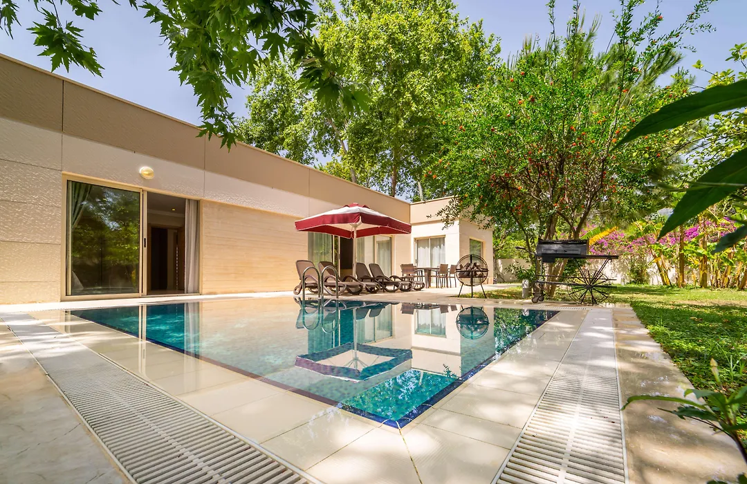 Fashiontv Luxe Resort-1