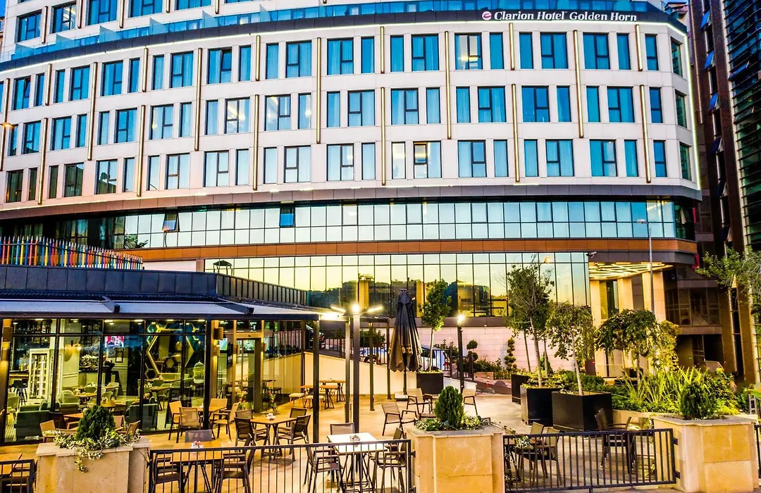 Arise Hotel Golden Horn-1