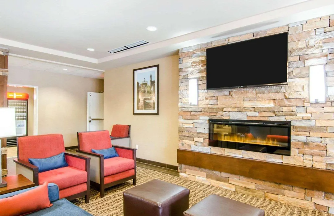 Comfort Inn & Suites Lynchburg Airport - University Area-1