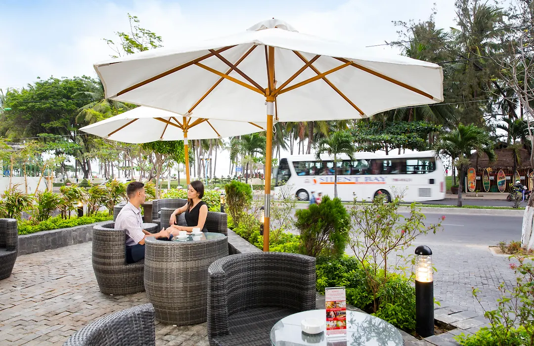 Starcity Bayfront Nha Trang Hotel-1