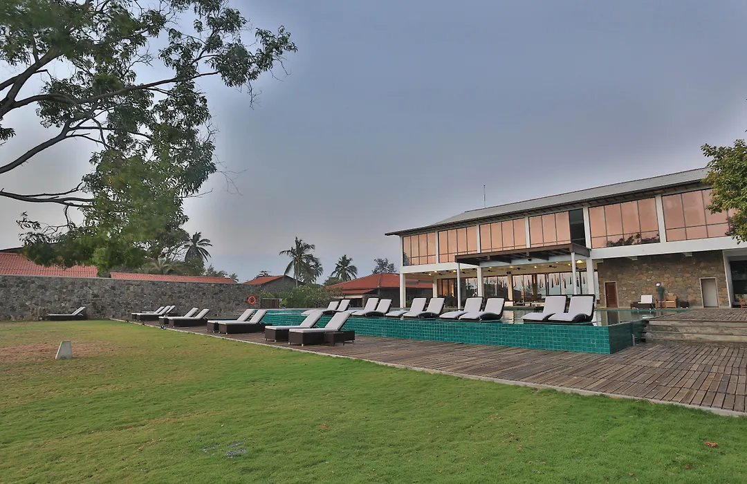 Regenta Arie Lagoon Negombo-1