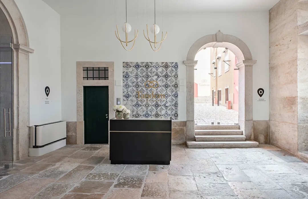 Tandem Palacio Alfama Suites-1