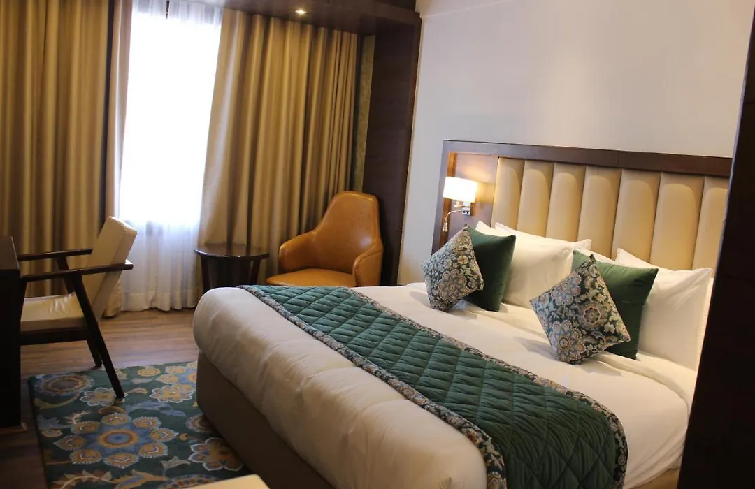 Welcomheritage Grand, Srinagar-1