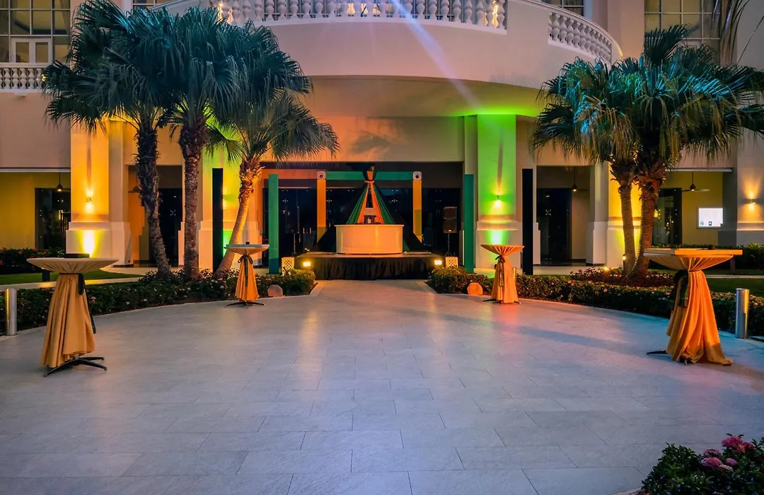 Iberostar Waves Rose Hall Beach-1