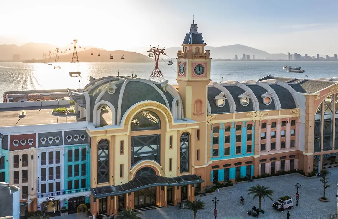 Vinpearl Beachfront Nha Trang-1