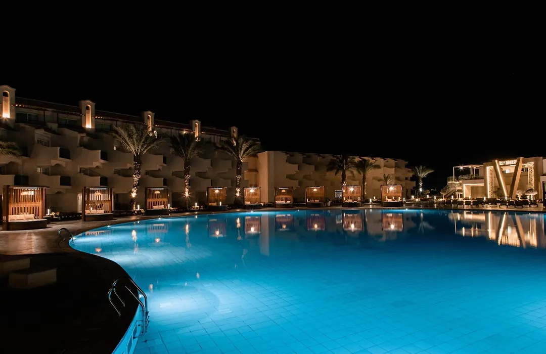 The V Luxury Resort Sahl Hasheesh-1