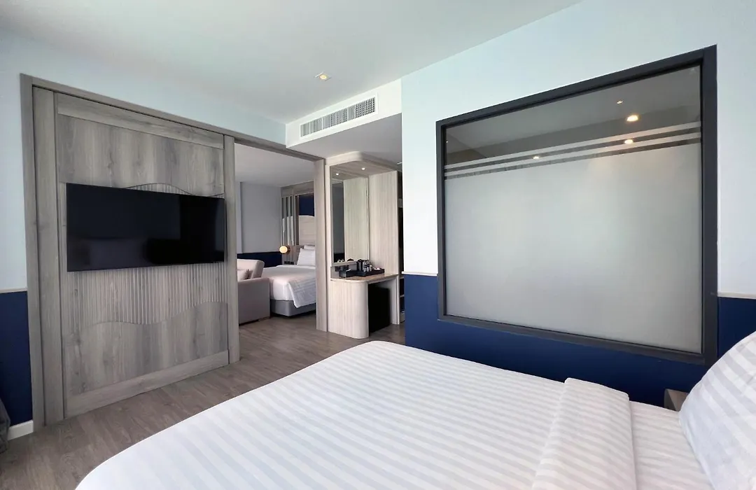 Seabed Grand Hotel Phuket-1