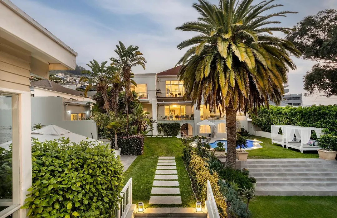 The Clarendon - Fresnaye-1