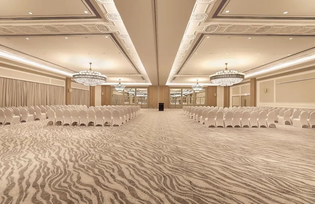Sheraton Abu Dhabi Hotel & Resort-1