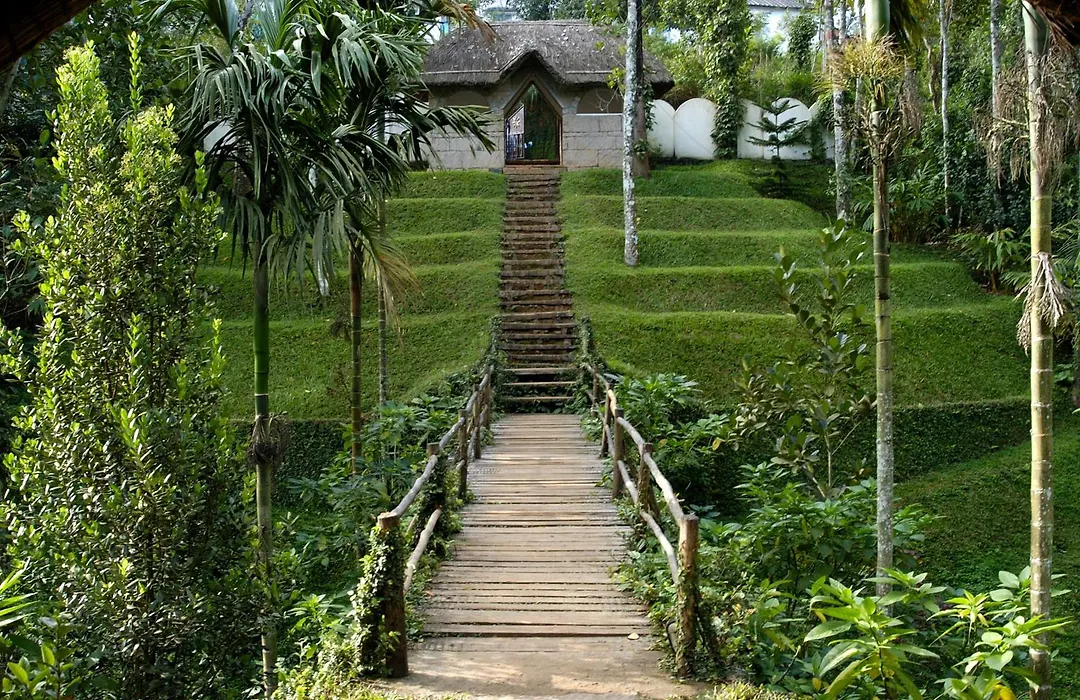 Amritara Shalimar Spice Garden Resort & Spa-1