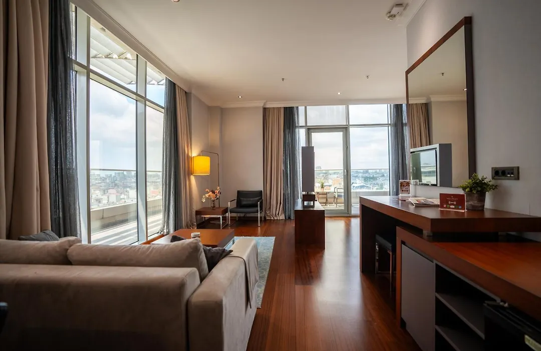 Adm Grand Hotel-1