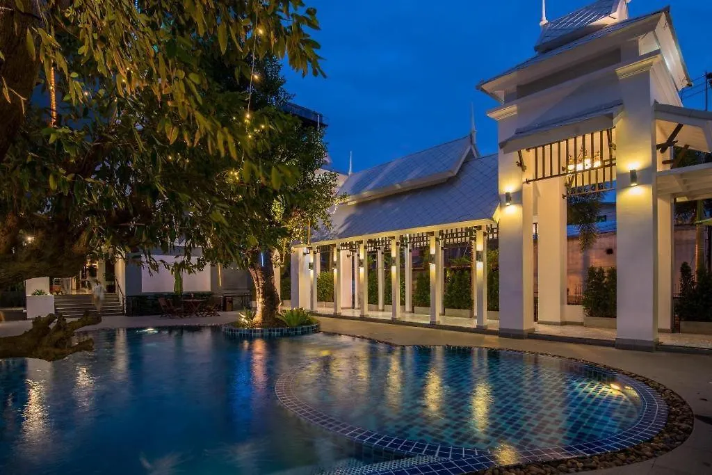 Bay Beach Resort Jomtien-1