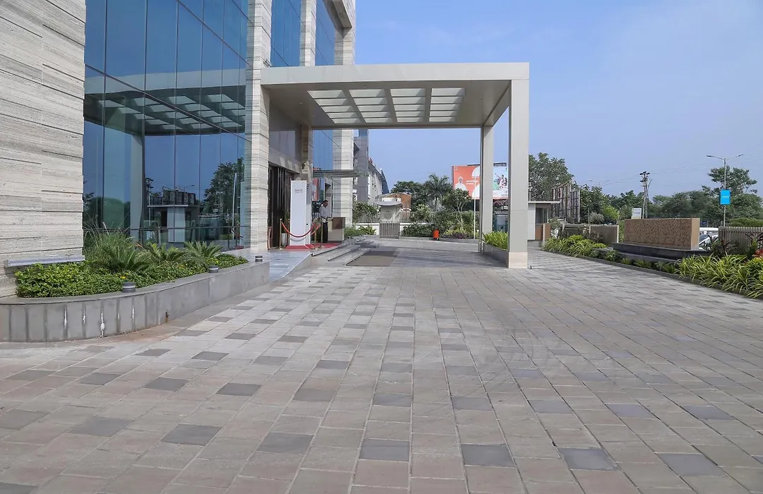 Efcee Sarovar Premiere Bhavnagar-1