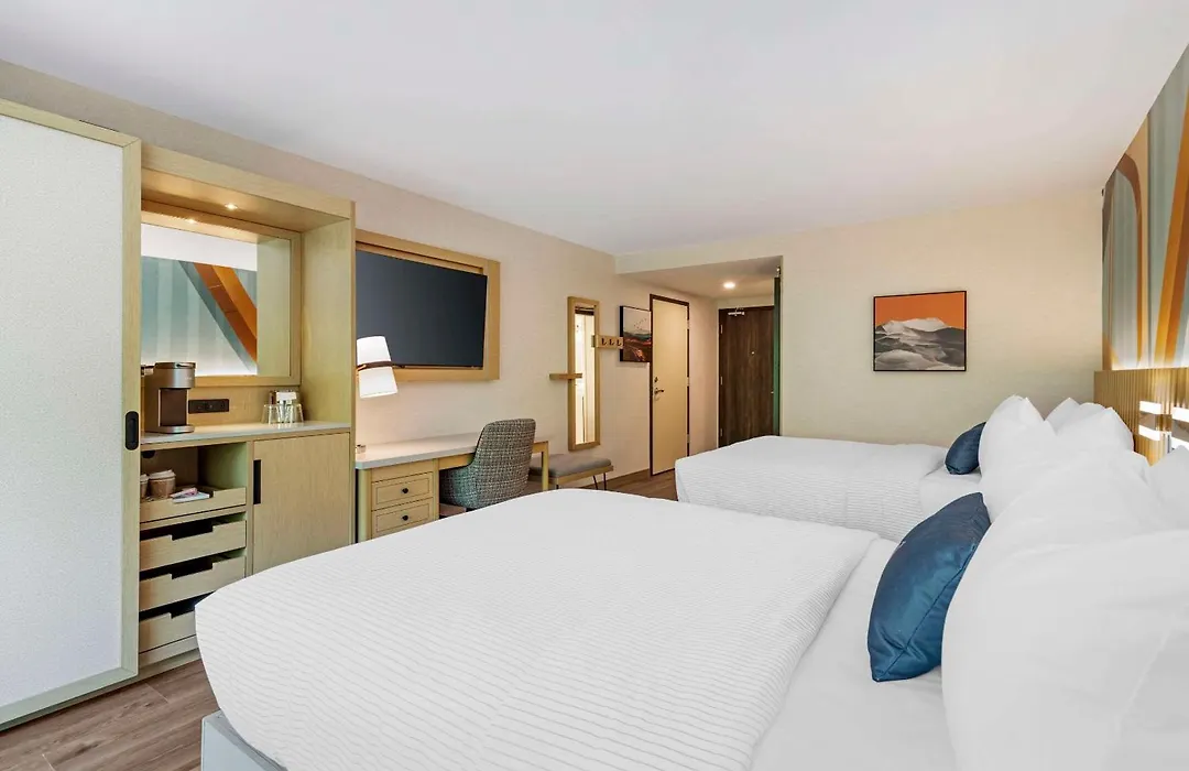 Cambria Hotel North Conway-1