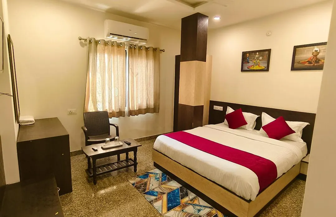 Hotel Rajputana Palace Udaipur-1
