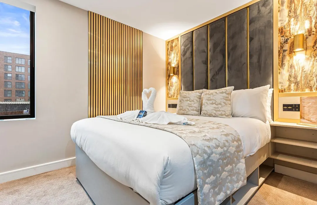 Hotel Holloway-1
