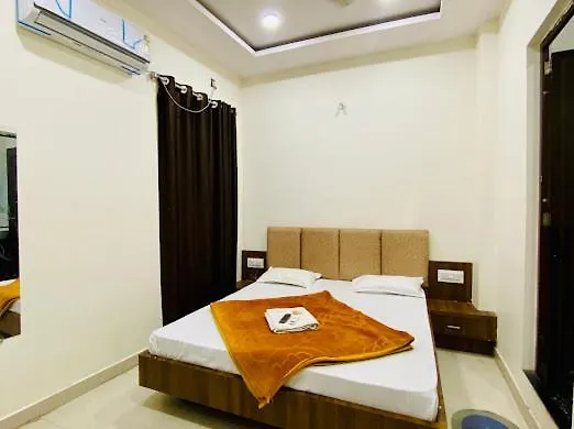 Hotel Soham Palace-1