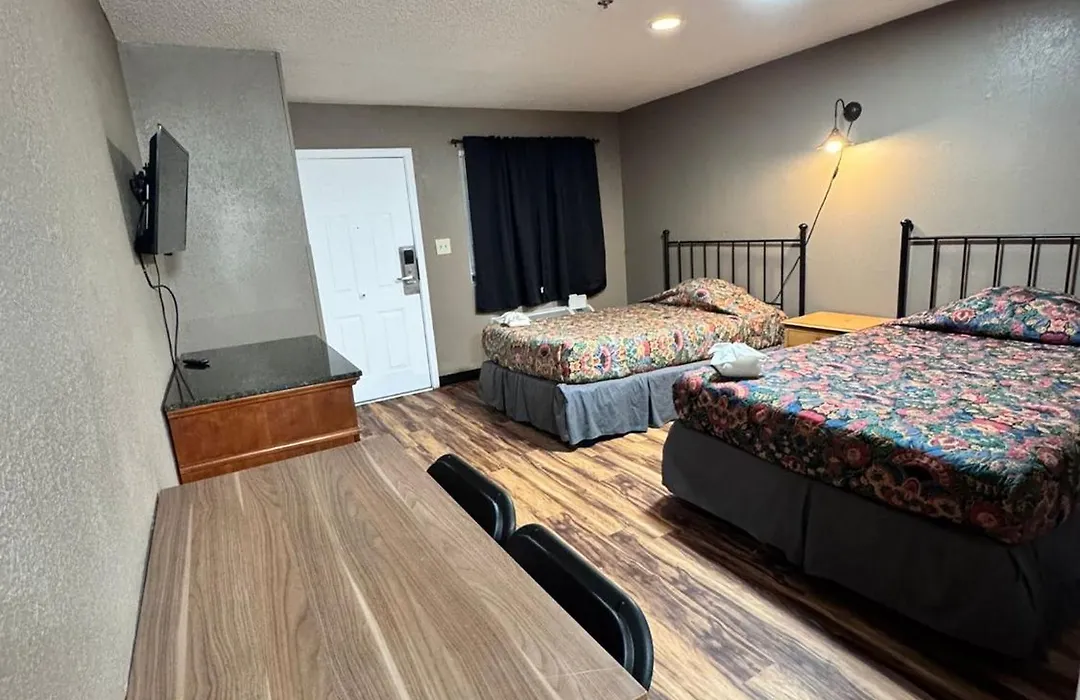 Live In Lodge Marietta-1