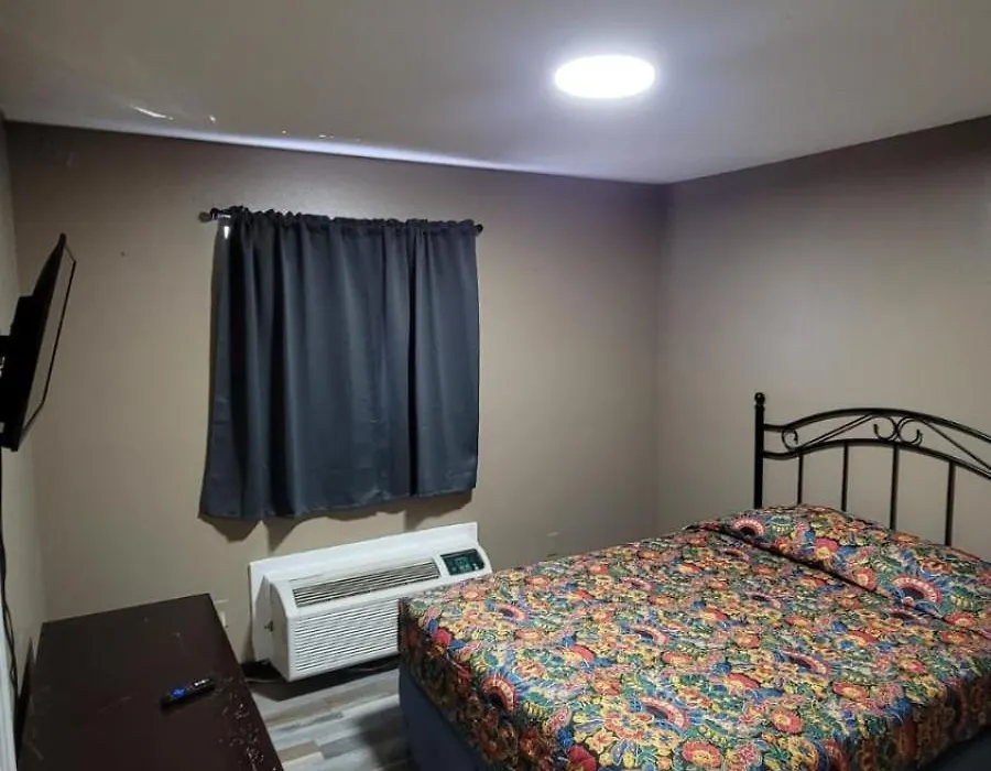 Live In Lodge Stone Mountain-1