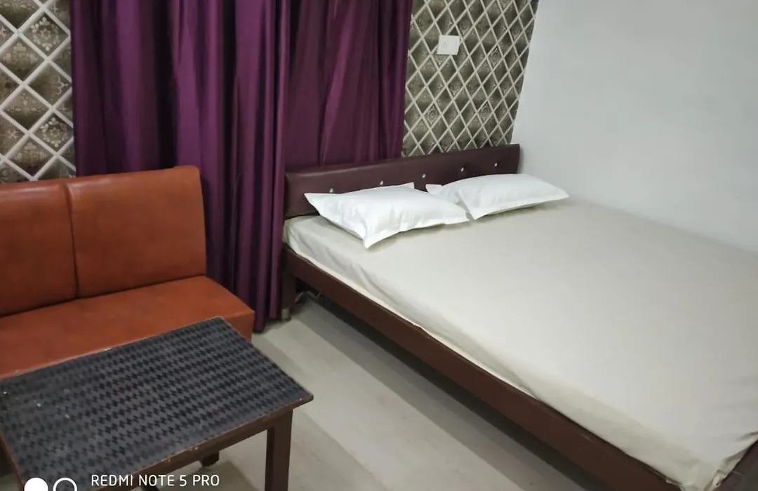 New Hotel Yatri Niwas-1